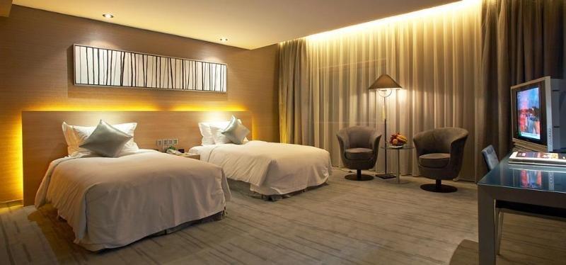 Logosun Hotel Wuhan Exterior foto